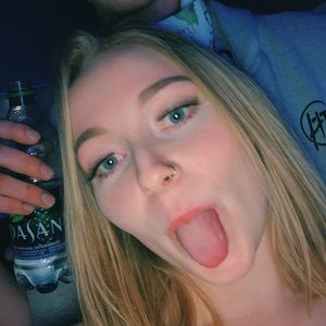 Meet your Posher, Kaylie